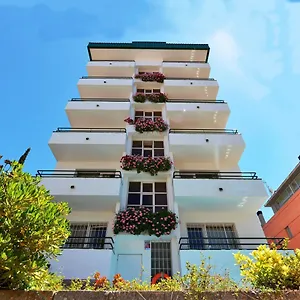 2* Pensión Magnolia